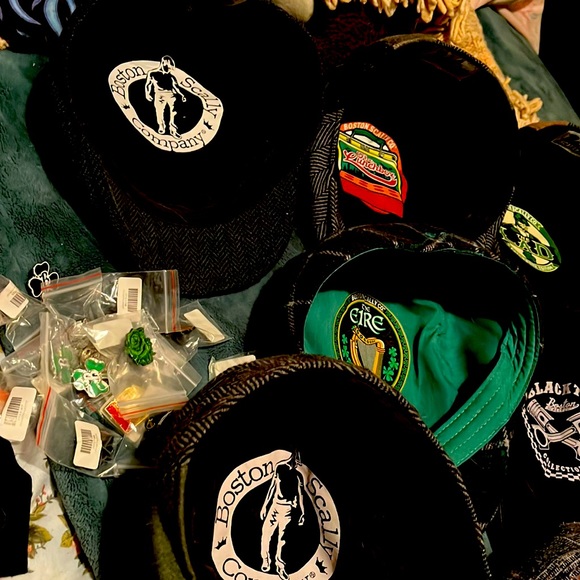 Collectors edition scally caps and pins - Picture 1 of 5